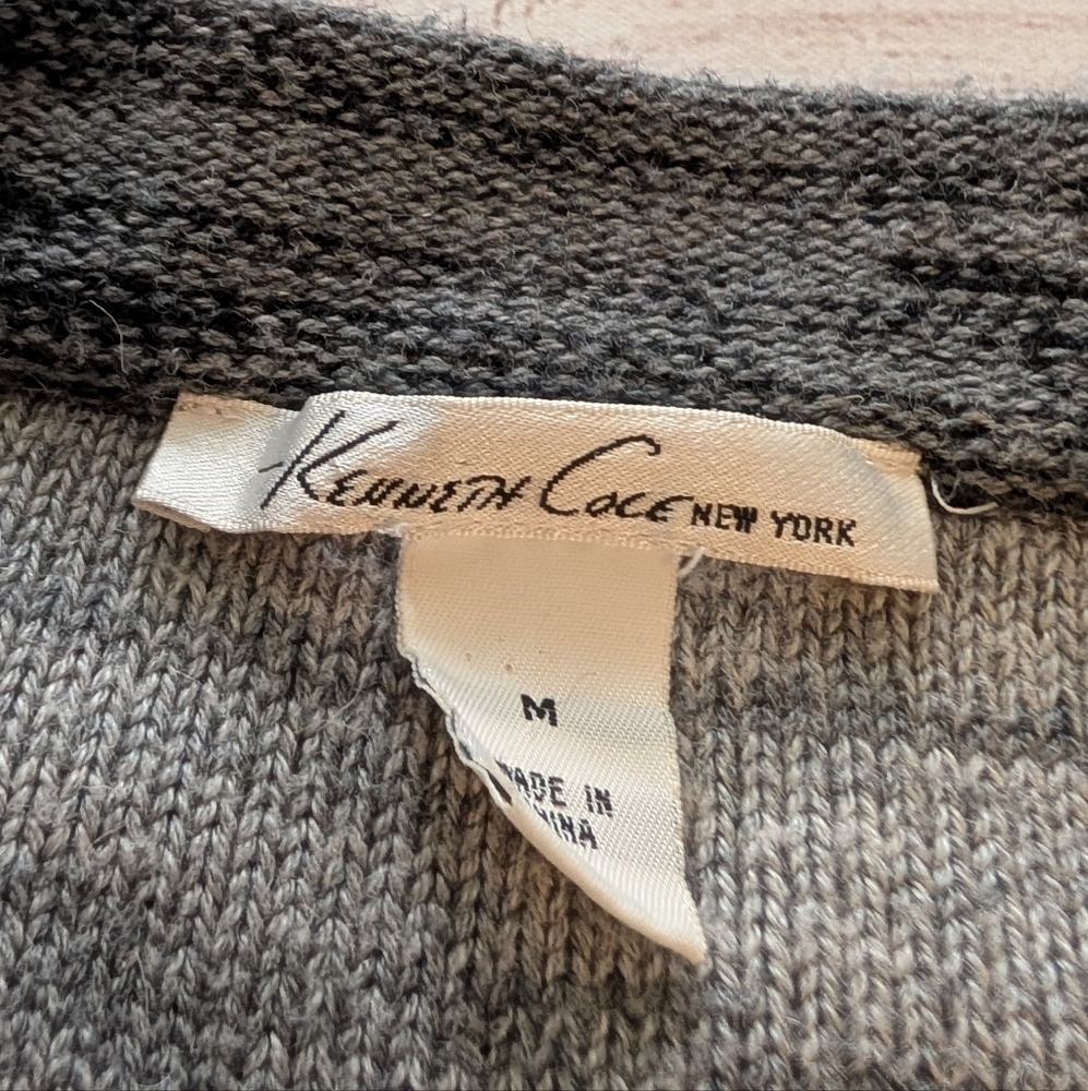 Kenneth Cole New York Short Sleeve Black And Grey Neutral Sweater. Size Medium - Picture 2 of 13